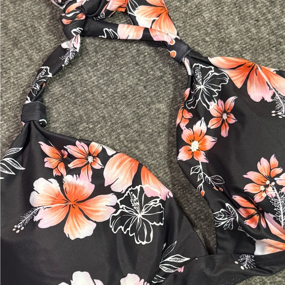 Nique Black and Pink Floral Bikini - Picture 4 of 5
